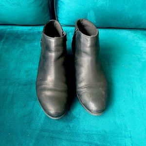 Clark booties in black size 9.